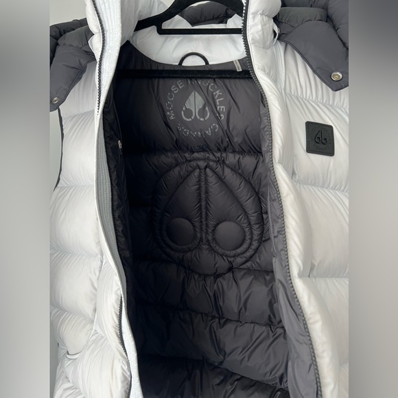 Moose Knuckles - flightweight Bushwick Vest - Picture 14 of 14